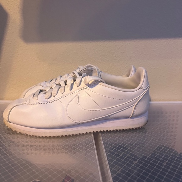 Nike Cortez - Picture 5 of 9